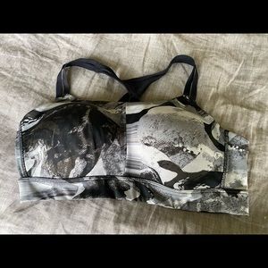 Under Armor XL Sports Bra